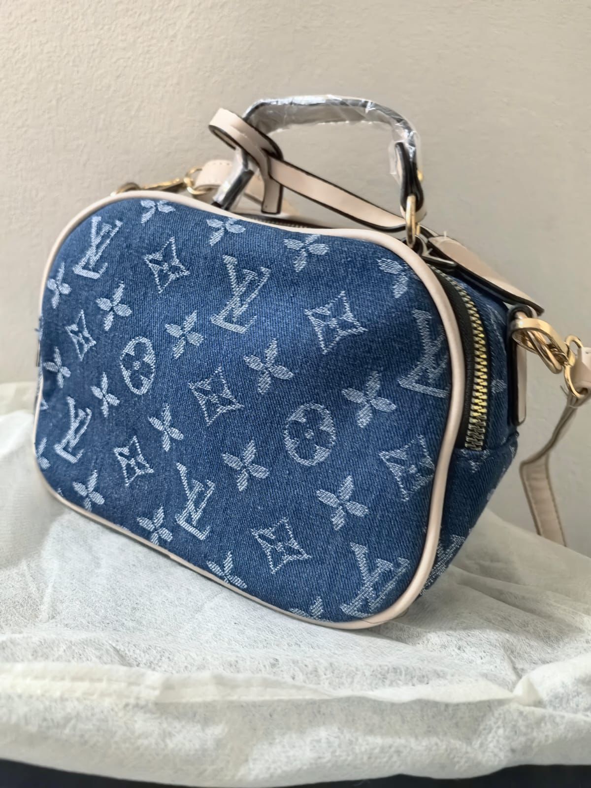 LV Luxury HandBag - Style Stride Vault