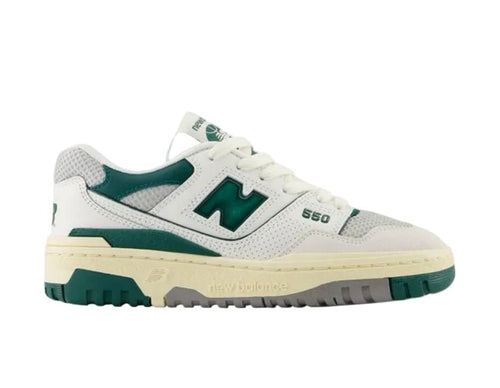 New Balance 550 - Style Stride Vault