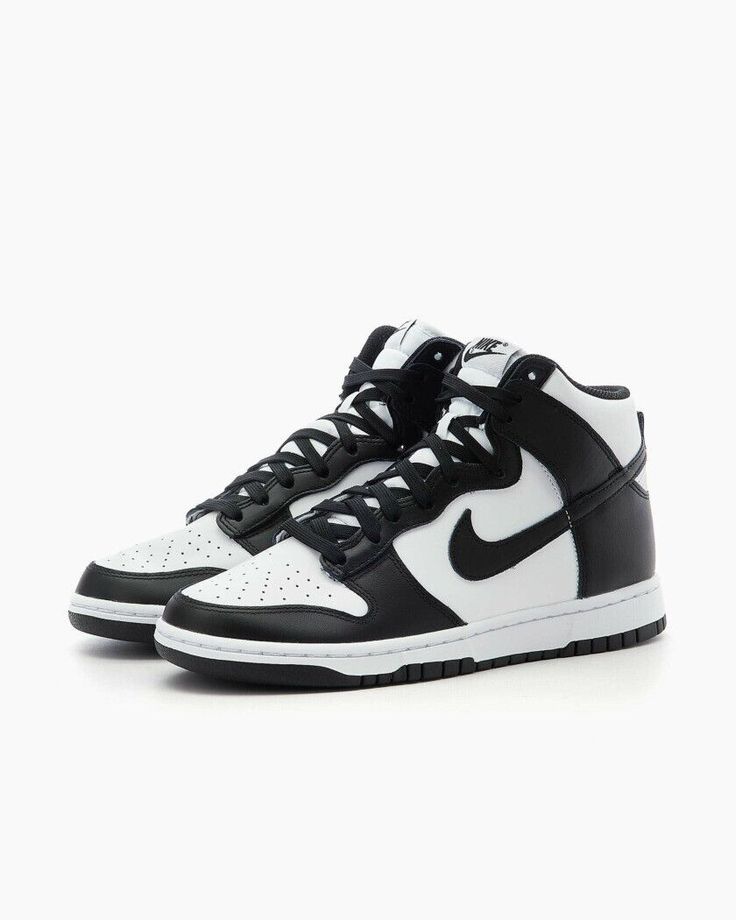 Nike Dunk High Retro "Panda"
